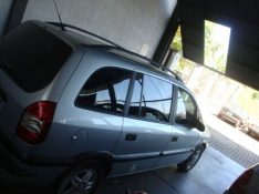 CHEVROLET ZAFIRA 2.0 COMFORT 8V 2005/2006 OFERTA CARRO | OFERTA BAIXOS SALVADOR DO SUL / Carros no Vale