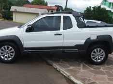 FIAT STRADA ADVENTURE CABINE ESTENDIDA 1.8 16V FLEX 2013/2014 OFERTA CARRO | OFERTA BAIXOS SALVADOR DO SUL / Carros no Vale