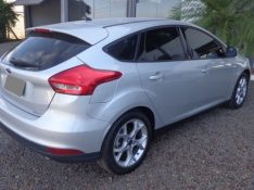 FORD FOCUS 1.6 SE HATCH 16V 2015/2016 OFERTA CARRO | OFERTA BAIXOS SALVADOR DO SUL / Carros no Vale