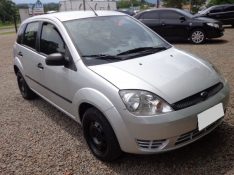 FORD FIESTA 1.0 PERSONNALITÉ 8V 2006/2006 OFERTA CARRO | OFERTA BAIXOS SALVADOR DO SUL / Carros no Vale