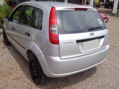 FORD FIESTA 1.0 PERSONNALITÉ 8V 2006/2006 OFERTA CARRO | OFERTA BAIXOS SALVADOR DO SUL / Carros no Vale