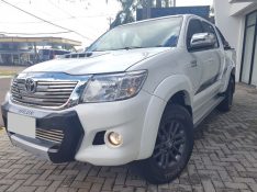 TOYOTA HILUX 3.0 SRV 4X4 16V 2015/2015 OFERTA CARRO | OFERTA BAIXOS SALVADOR DO SUL / Carros no Vale