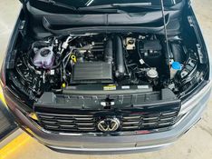 Volkswagen T-Cross HIGHLINE 250 TSI + PACOTE SKY / TECH /BICOLOR 2023/2024 CASTELLAN E TOMAZONI MOTORS CAXIAS DO SUL / Carros no Vale