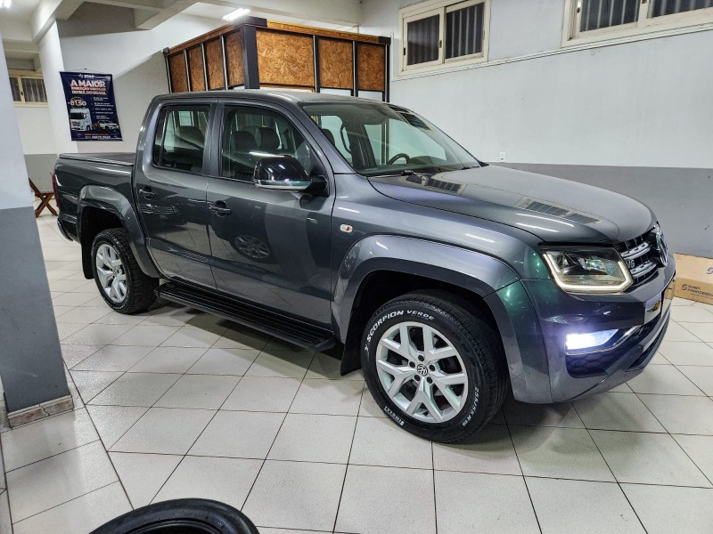 VOLKSWAGEN AMAROK HIGHLINE CD 3.0 V6 4X4 TB AUT 2019 2018/2019 TS VEÍCULOS ANTA GORDA / Carros no Vale