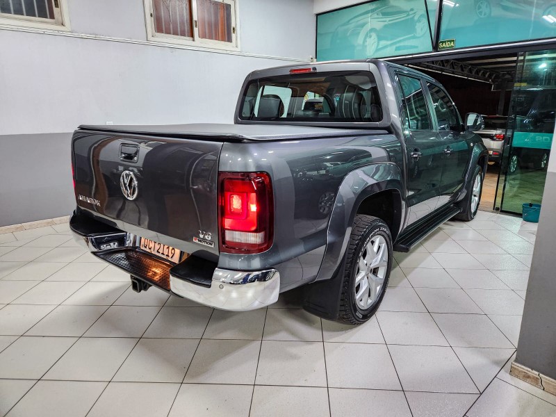 VOLKSWAGEN AMAROK HIGHLINE CD 3.0 V6 4X4 TB AUT 2019 2018/2019 TS VEÍCULOS ANTA GORDA / Carros no Vale