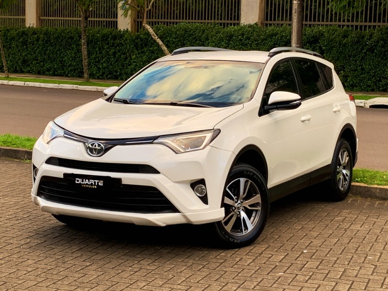 TOYOTA RAV4 2.0 4X2 16V 2018/2018 DUARTE VEÍCULOS PORTO ALEGRE / Carros no Vale