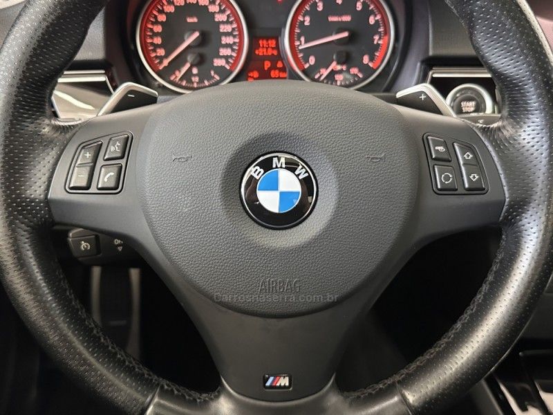 BMW 335I 3.0 SPORT SEDAN 24V 2011/2012 FOCAR VEÍCULOS CAXIAS DO SUL / Carros no Vale