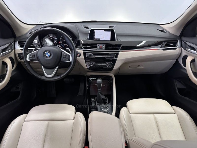 BMW X1 2.0 16V TURBO ACTIVEFLEX SDRIVE20I X-LINE 2019/2019 FOCAR VEÍCULOS CAXIAS DO SUL / Carros no Vale