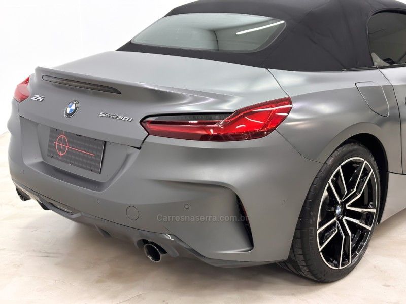 BMW Z4 2.0 ROADSTER SDRIVE 30I 16V 2021/2022 FOCAR VEÍCULOS CAXIAS DO SUL / Carros no Vale