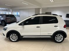 VOLKSWAGEN FOX 1.0 MPI TRACK 12V 2016/2016 CIMIRRO AUTOMÓVEIS TAQUARA / Carros no Vale