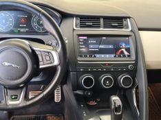 JAGUAR E-PACE 2.0 16V P250F R-DYNAMIC S AWD 2018/2018 LV MULTIMARCAS CAXIAS DO SUL / Carros no Vale