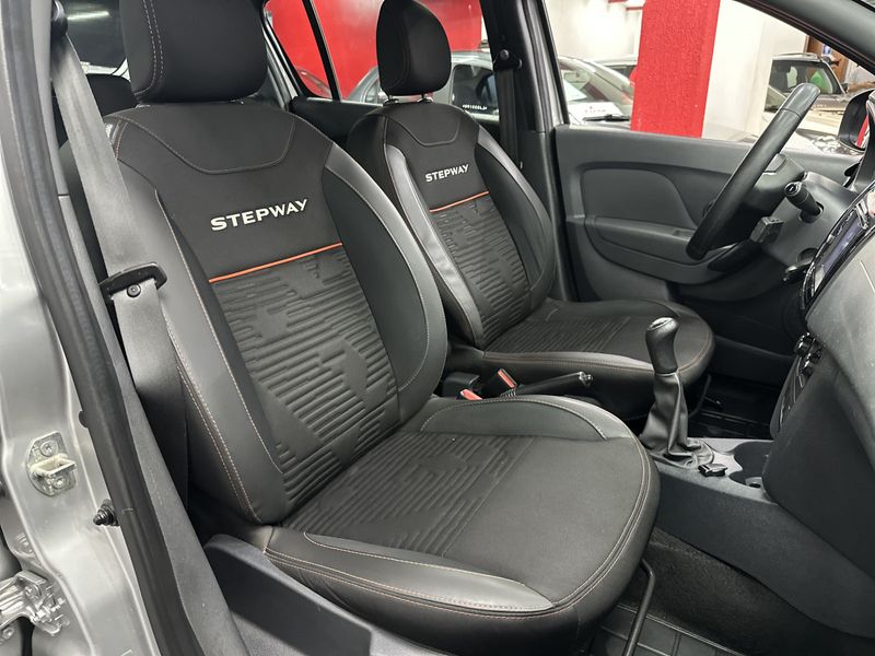 Renault STEPWAY Zen 1.6 16V Mec. 2019/2020 CIRNE AUTOMÓVEIS SANTA MARIA / Carros no Vale