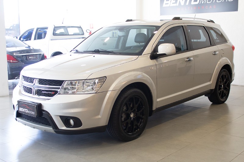 DODGE JOURNEY RT 3.6 7 LUGARES 2012/2013 BENTO MOTORS BENTO GONÇALVES / Carros no Vale