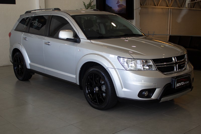 DODGE JOURNEY RT 3.6 7 LUGARES 2012/2013 BENTO MOTORS BENTO GONÇALVES / Carros no Vale