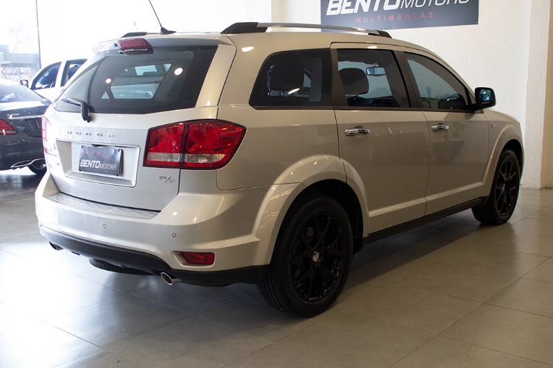 DODGE JOURNEY RT 3.6 7 LUGARES 2012/2013 BENTO MOTORS BENTO GONÇALVES / Carros no Vale