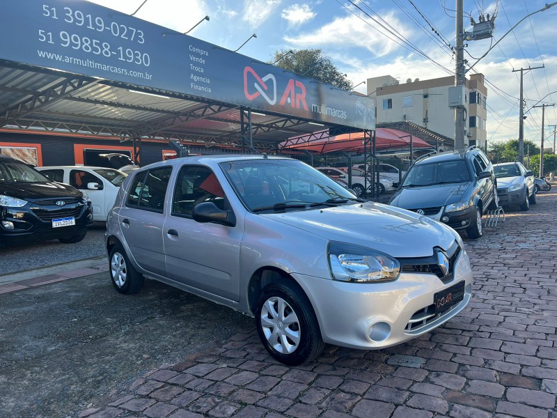 RENAULT CLIO 1.0 AUTHENTIQUE 16V 2015/2015 AR MULTIMARCAS VENÂNCIO AIRES / Carros no Vale