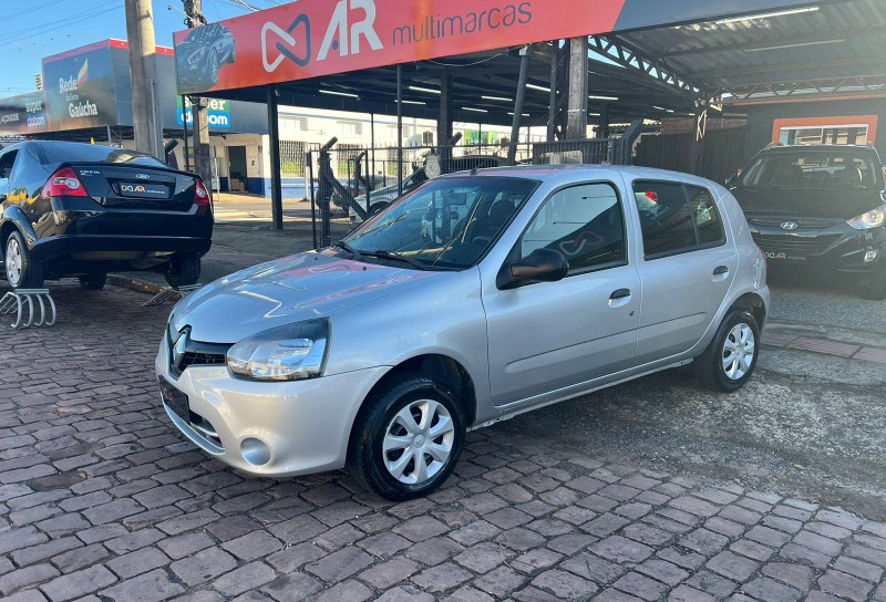 RENAULT CLIO 1.0 AUTHENTIQUE 16V 2015/2015 AR MULTIMARCAS VENÂNCIO AIRES / Carros no Vale