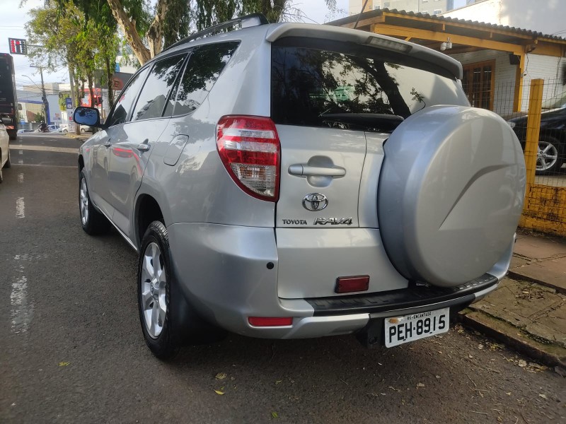 TOYOTA RAV4 4X4 2011/2011 ALTERNATIVA VEÍCULOS LAJEADO / Carros no Vale