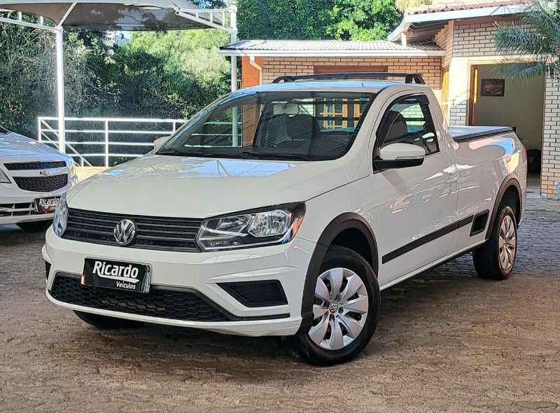 VOLKSWAGEN SAVEIRO TRENDLINE 1.6 T.FLEX 8V 2017/2017 RICARDO VEÍCULOS TEUTÔNIA / Carros no Vale