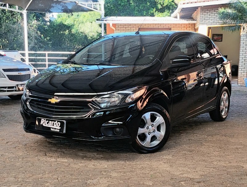 CHEVROLET ONIX HATCH LT 1.4 8V FLEXPOWER 5P MEC. 2018/2019 RICARDO VEÍCULOS TEUTÔNIA / Carros no Vale