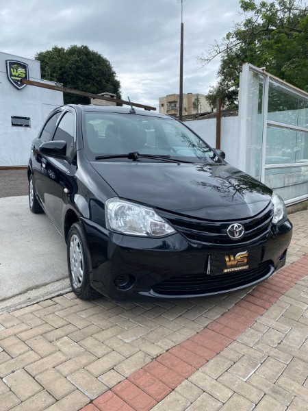 TOYOTA ETIOS 1.3 XS 16V FLEX 4P MANUAL 2017/2017 WS MULTIMARCAS VENÂNCIO AIRES / Carros no Vale