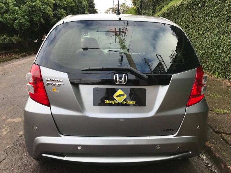 HONDA FIT EX 1.5 2012/2013 ESTAÇÃO DO CARRO ESTRELA / Carros no Vale