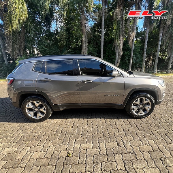 JEEP COMPASS 2.0 16V DIESEL LONGITUDE 4X4 AUTOMÁTICO 2019/2019 ELY AUTOMÓVEIS LAJEADO / Carros no Vale