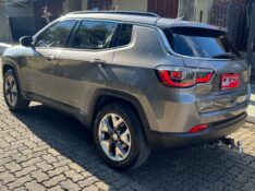 JEEP COMPASS 2.0 16V DIESEL LONGITUDE 4X4 AUTOMÁTICO 2019/2019 ELY AUTOMÓVEIS LAJEADO / Carros no Vale