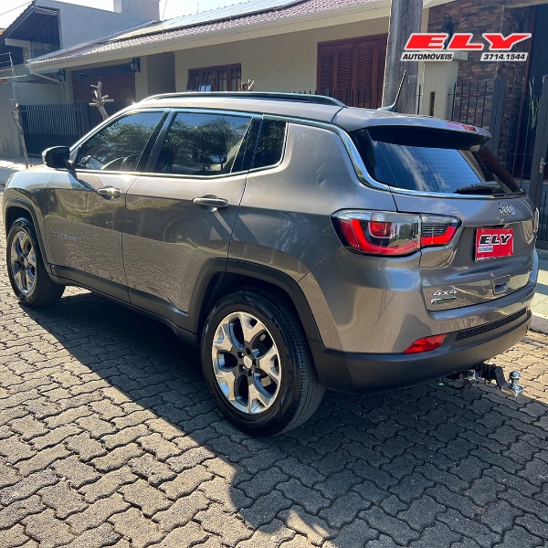 JEEP COMPASS 2.0 16V DIESEL LONGITUDE 4X4 AUTOMÁTICO 2019/2019 ELY AUTOMÓVEIS LAJEADO / Carros no Vale