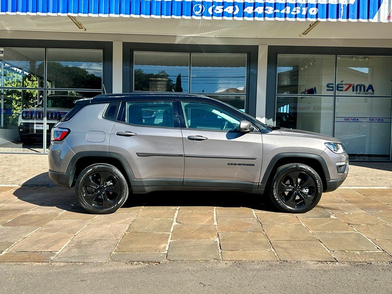 JEEP COMPASS 2.0 16V NIGHT EAGLE 4X4 2018/2018 SÉTIMA VEÍCULOS GUAPORÉ / Carros no Vale