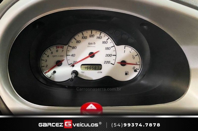 FORD KA 1.6 MPI ACTION 8V 2005/2005 GARCEZ VEÍCULOS BENTO GONÇALVES / Carros no Vale