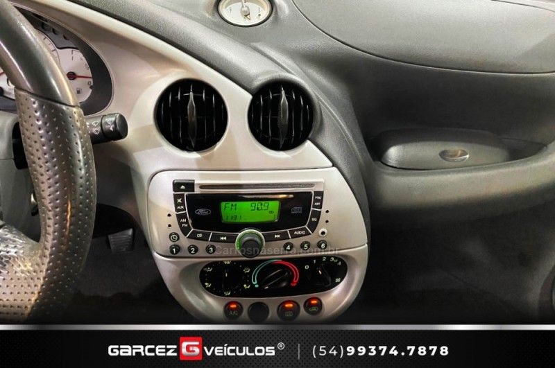 FORD KA 1.6 MPI ACTION 8V 2005/2005 GARCEZ VEÍCULOS BENTO GONÇALVES / Carros no Vale