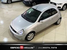 FORD KA 1.6 MPI ACTION 8V 2005/2005 GARCEZ VEÍCULOS BENTO GONÇALVES / Carros no Vale