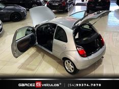 FORD KA 1.6 MPI ACTION 8V 2005/2005 GARCEZ VEÍCULOS BENTO GONÇALVES / Carros no Vale