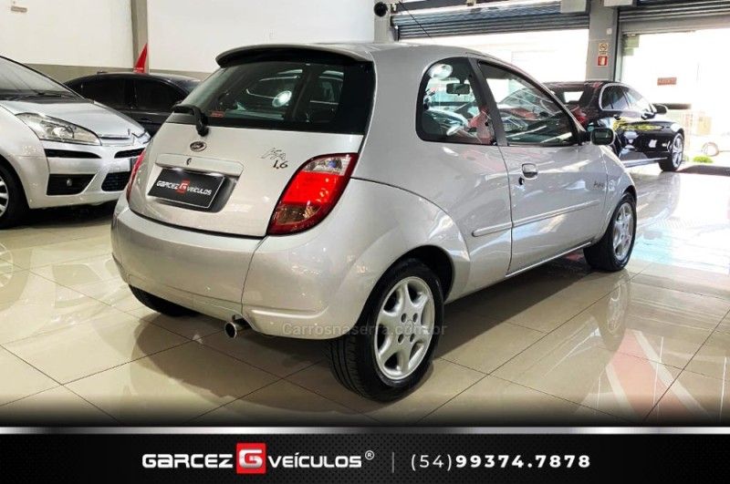 FORD KA 1.6 MPI ACTION 8V 2005/2005 GARCEZ VEÍCULOS BENTO GONÇALVES / Carros no Vale