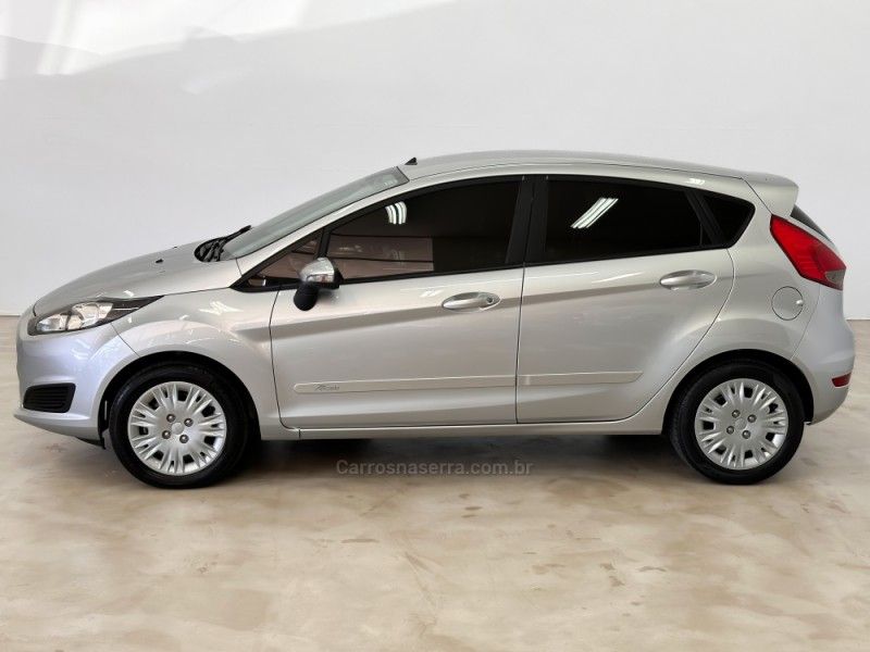 FORD FIESTA 1.6 SE HATCH 16V 2016/2017 FOCAR VEÍCULOS CAXIAS DO SUL / Carros no Vale