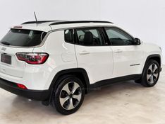 JEEP COMPASS 2.0 16V LONGITUDE 2017/2018 FOCAR VEÍCULOS CAXIAS DO SUL / Carros no Vale