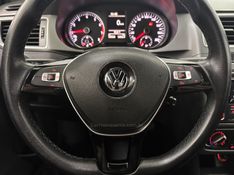 VOLKSWAGEN FOX 1.0 MPI TRACK 12V 2016/2017 FOCAR VEÍCULOS CAXIAS DO SUL / Carros no Vale