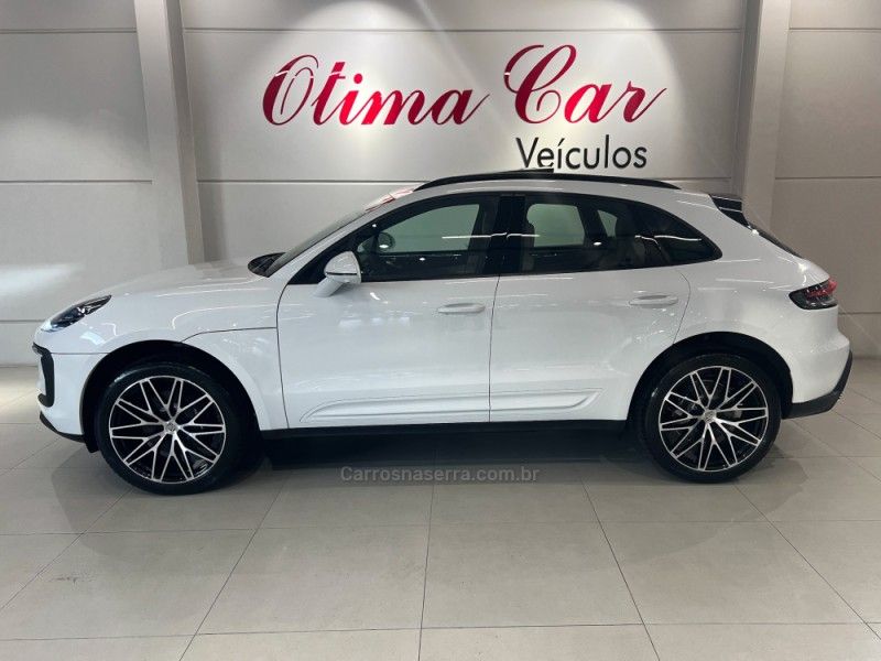 PORSCHE MACAN 2.0 16V 2024/2024 ÓTIMA CAR FLORES DA CUNHA / Carros no Vale