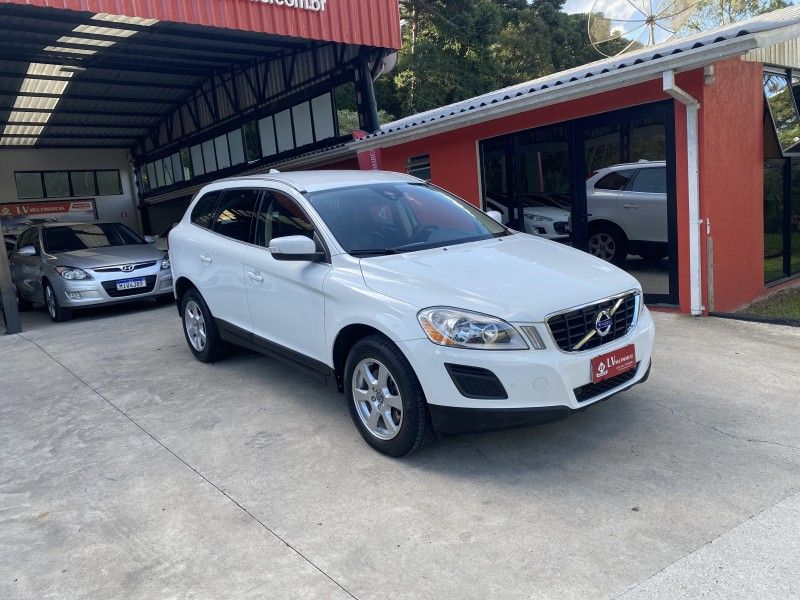 VOLVO XC60 2.0 T5 COMFORT FWD TURBO 2012/2012 LV MULTIMARCAS CAXIAS DO SUL / Carros no Vale