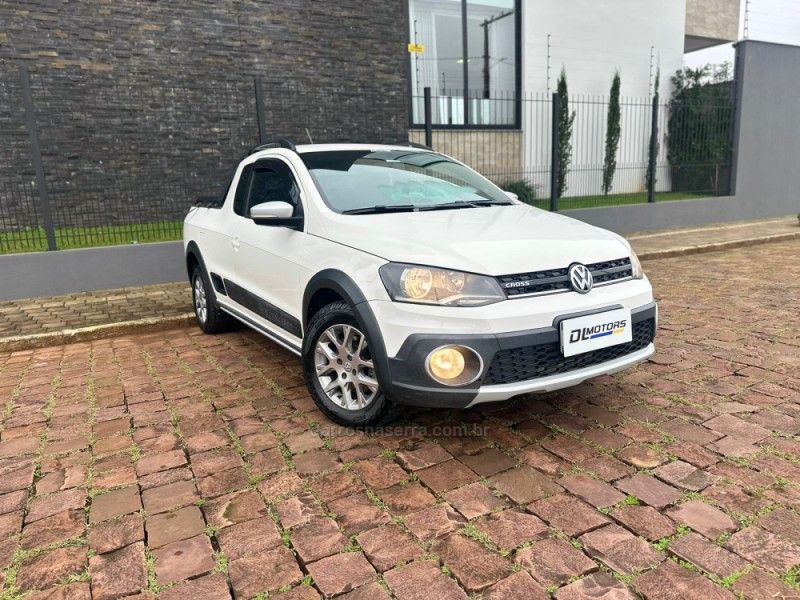 VOLKSWAGEN SAVEIRO 1.6 CROSS CE 16V 2016/2016 DL MOTORS LAJEADO / Carros no Vale