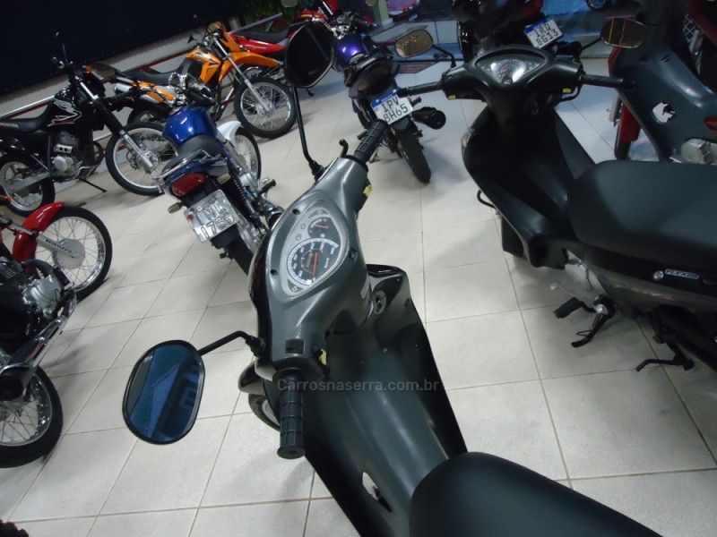 Honda Motos BIZ 125 ES 2006/2006 BOURSCHEID CARROS E MOTOS SANTA CLARA DO SUL / Carros no Vale