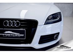 AUDI TT 2.0 TFSI COUPÉ 16V GASOLINA 2P S-TRONIC 2011/2011 PASTORE CAR COLLECTION BENTO GONÇALVES / Carros no Vale