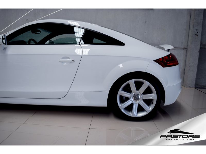 AUDI TT 2.0 TFSI COUPÉ 16V GASOLINA 2P S-TRONIC 2011/2011 PASTORE CAR COLLECTION BENTO GONÇALVES / Carros no Vale