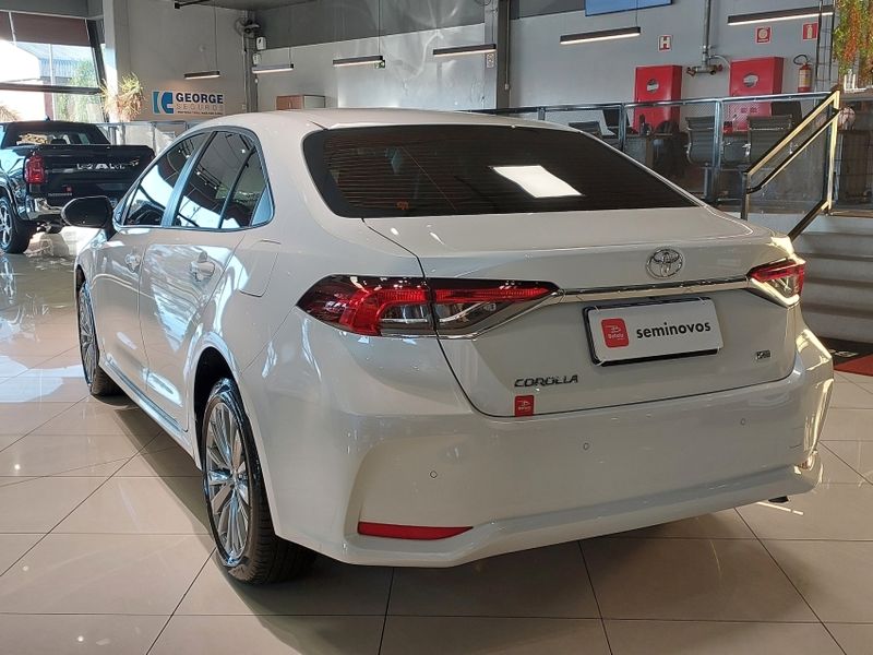 Toyota Corolla XEI 2.0 FLEX 2024 2024/2024 BETIOLO NOVOS E SEMINOVOS LAJEADO / Carros no Vale