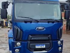 Ford Cargo 2429 E 6×2 Turbo Chassi 2012/2013 CAMINHÕES & CAMIONETAS PASSO FUNDO / Carros no Vale