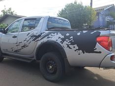 Mitsubishi L200 Triton GL 3.2 CD TB Int Dies Mec. 2014/2015 CAMINHÕES & CAMIONETAS PASSO FUNDO / Carros no Vale