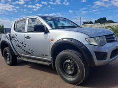 Mitsubishi L200 Triton GL 3.2 CD TB Int Dies Mec. 2014/2015 CAMINHÕES & CAMIONETAS PASSO FUNDO / Carros no Vale