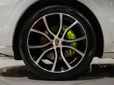 Porsche Cayenne E-Hybrid 2020/2020 VIA BELLA VEÍCULOS ESPECIAIS CAXIAS DO SUL / Carros no Vale