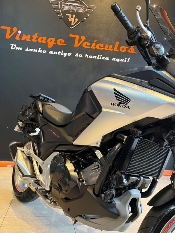 Honda NC 750X 2016/2016 VINTAGE VEÍCULOS CAXIAS DO SUL / Carros no Vale